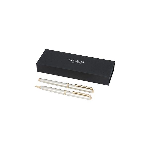 Nonet duo-penna i presentset